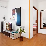 Mit Jacuzzi In Mit Parkplatz By Interhome Apartamento Ližnjan