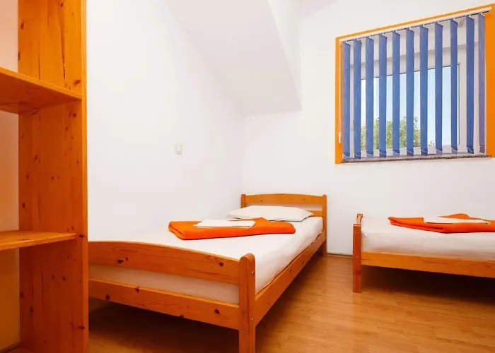 Lejlighed Mit Jacuzzi In Mit Parkplatz By Interhome