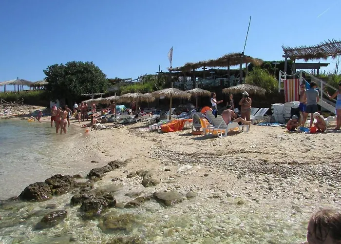 Mit Jacuzzi In Mit Parkplatz By Interhome *